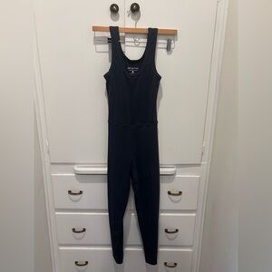 Set active one piece in Navy size small